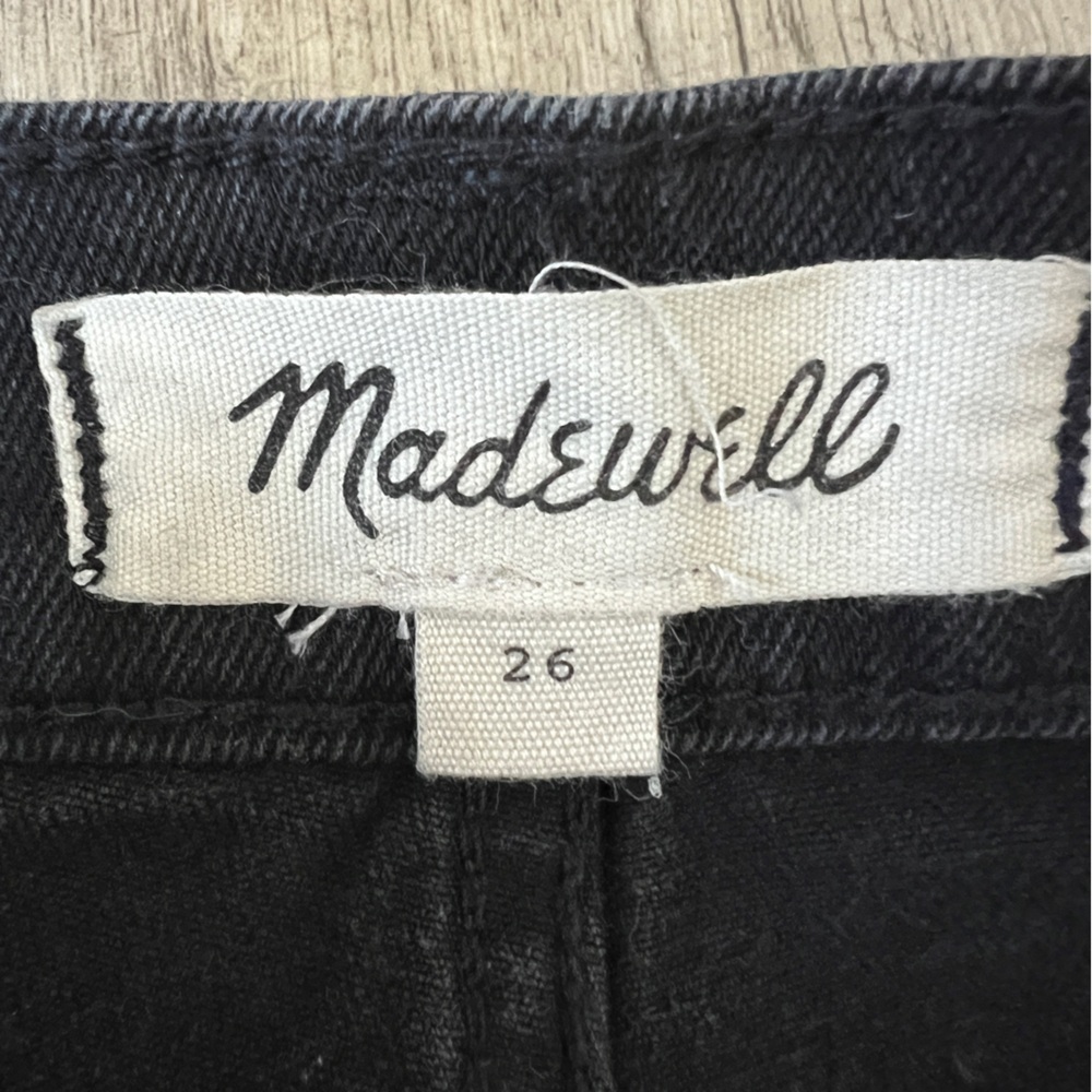 Madewell High Waisted Button Fly Shorts in Black - Picture 4 of 7